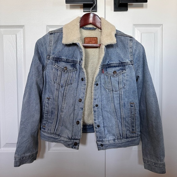 Levi’s Sherpa Trucker Jean Jacket • sz Small • LIKE NEW - Picture 4 of 7
